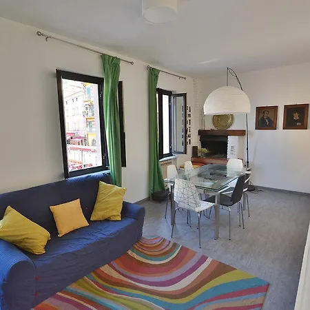 Castelet Apartment