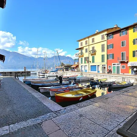 Castelet * Castelletto Di Brenzone